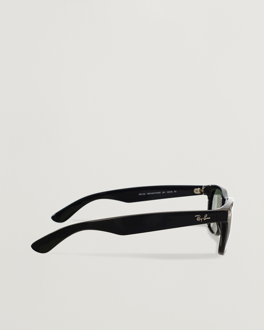 Ray-Ban New Wayfarer Sunglasses Black/Crystal Green