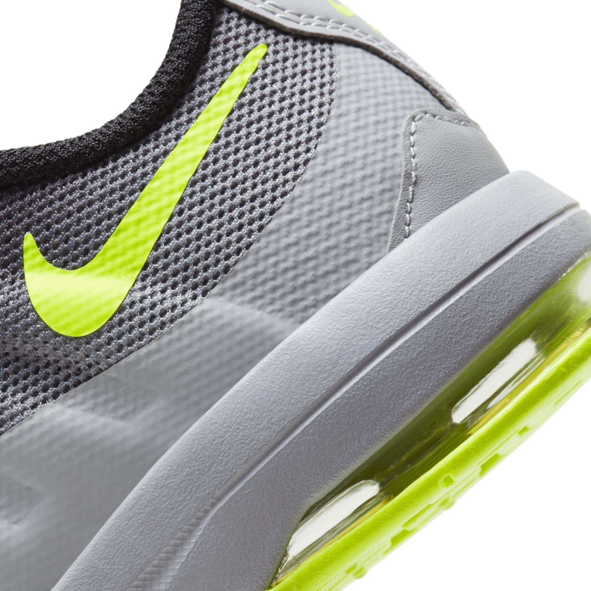 Nike Air Max Invigor Little Kids Shoe