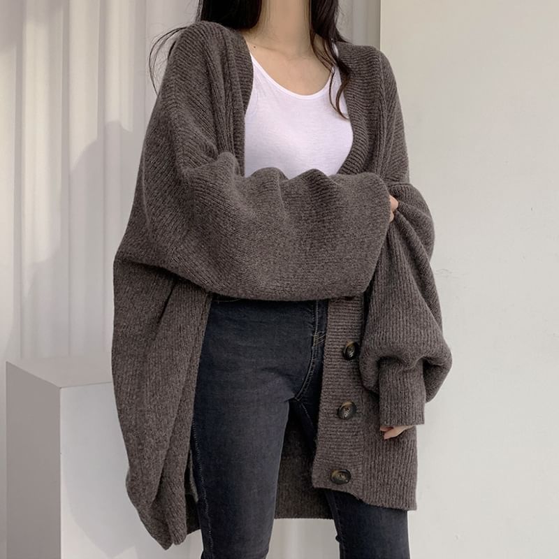 Frigga - V-hals effen oversized vest met knoopjes