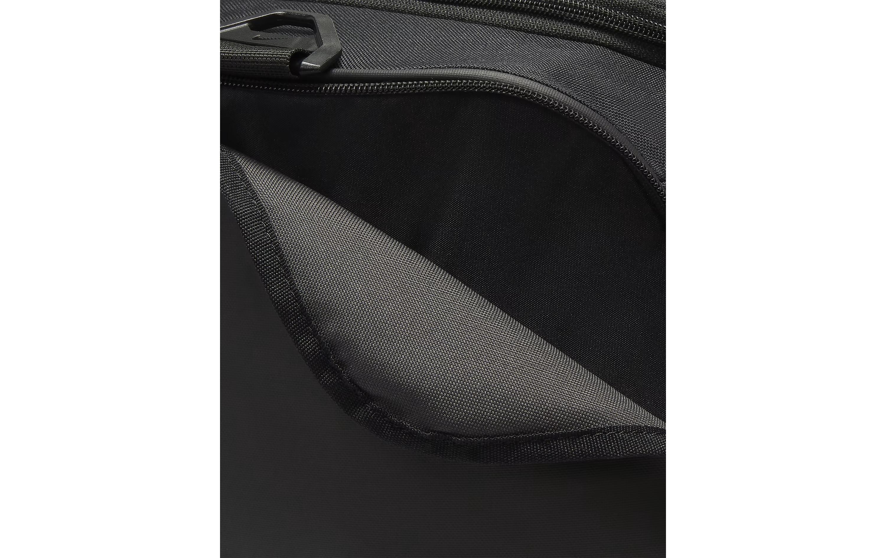 Sporttasche Academy Team, 59 l, SchwarzSporttasche mit strapazierfähigem Design