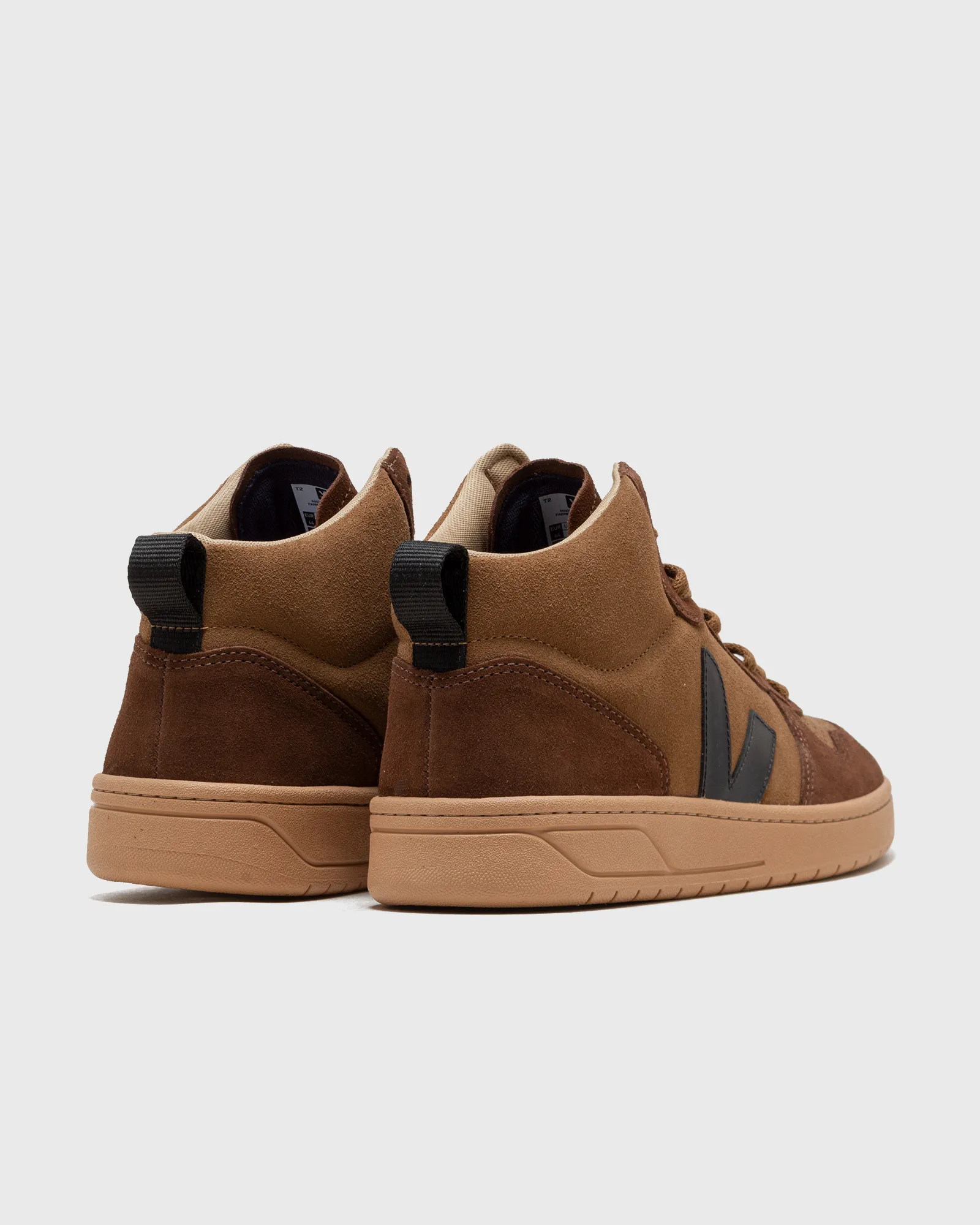 Veja V-15 SUEDE