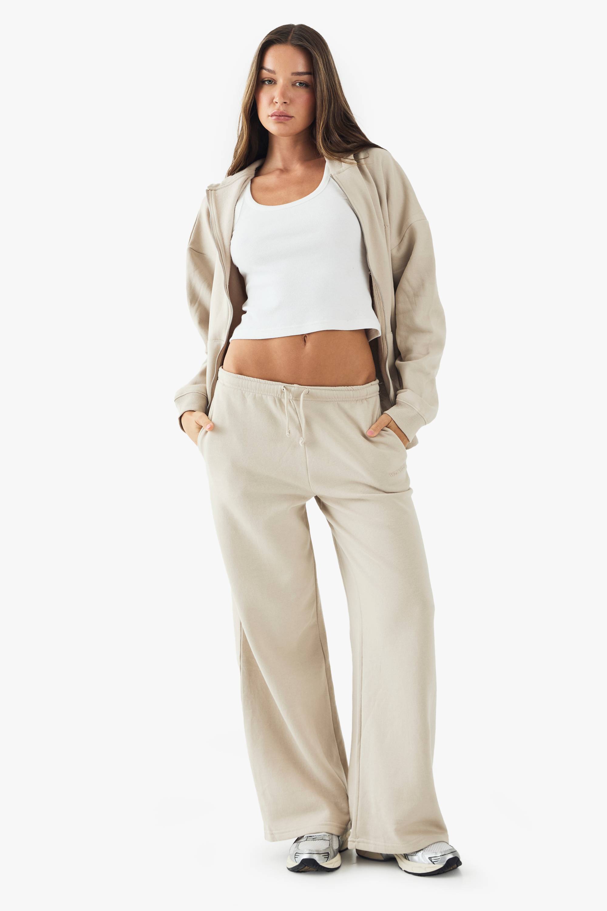 DSGN Studio Jogger à Jambe Droite Brodé