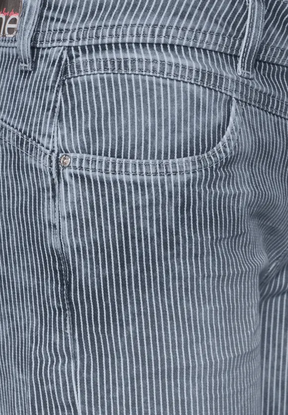Casual Fit Jeansbermuda - washed indigo stripes