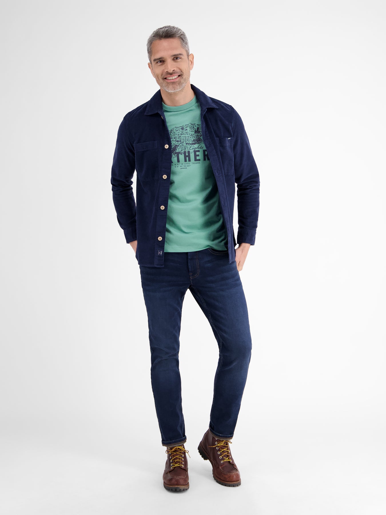 Unifarbenes T-Shirt mit Brustprint