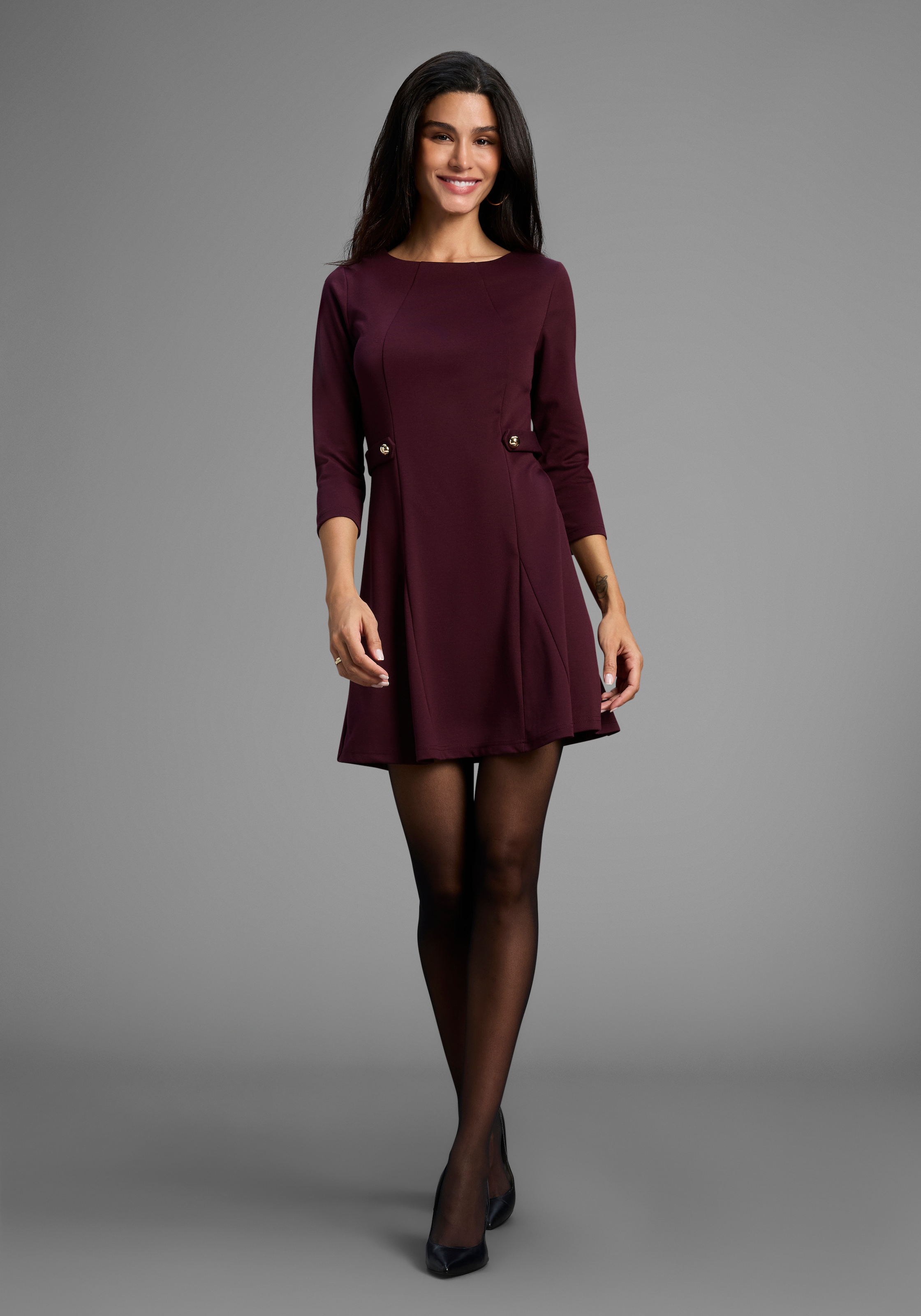 Laura Scott Jerseykleid Ohne Tasche | Ohne Taschen figurschmeichelnd mit Knopfdetail - NEUE KOLLEKTION