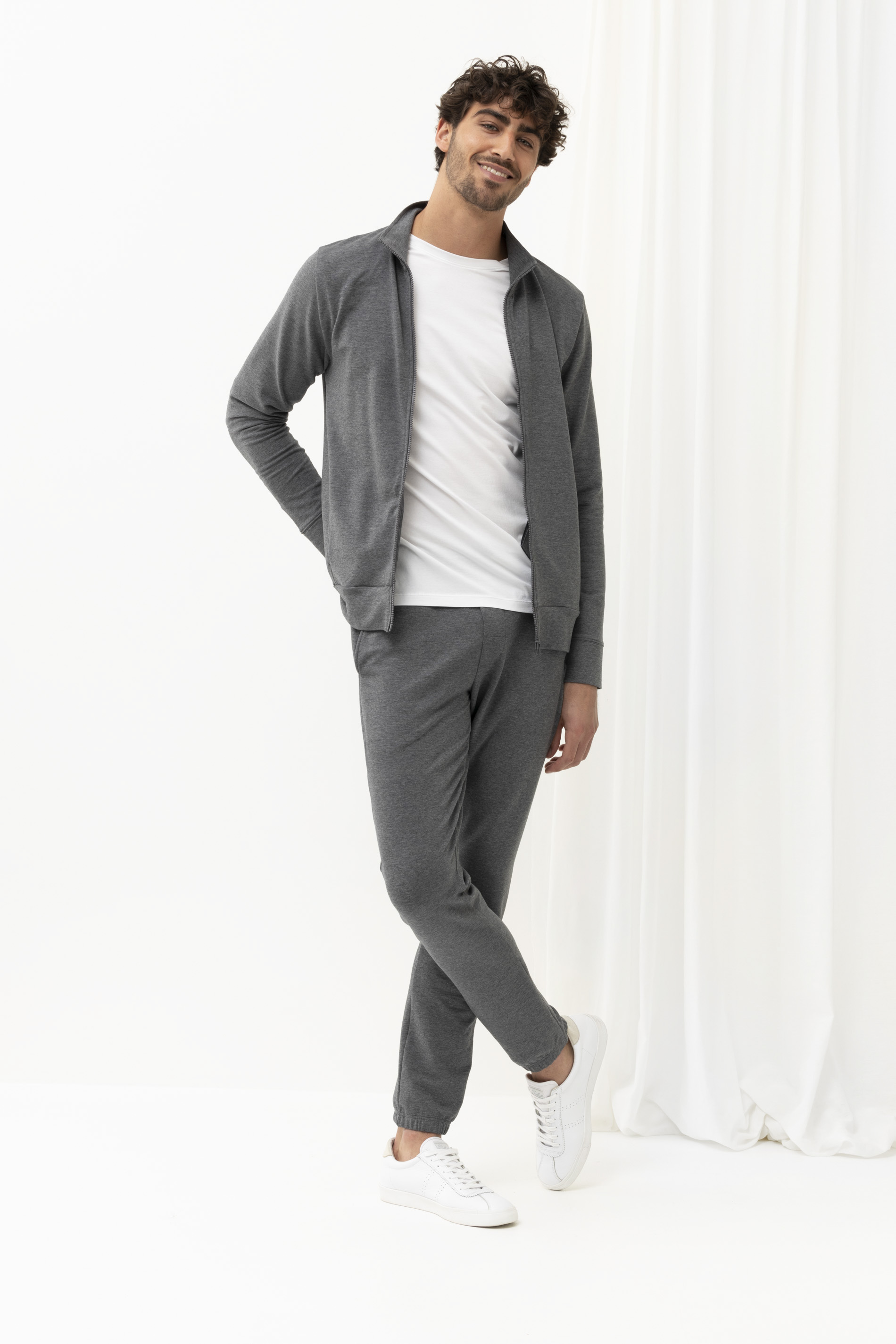 Hose lang<br>Serie Enjoy