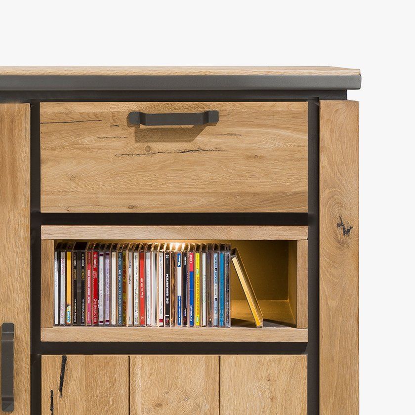 Henders en Hazel Farmland Highboard