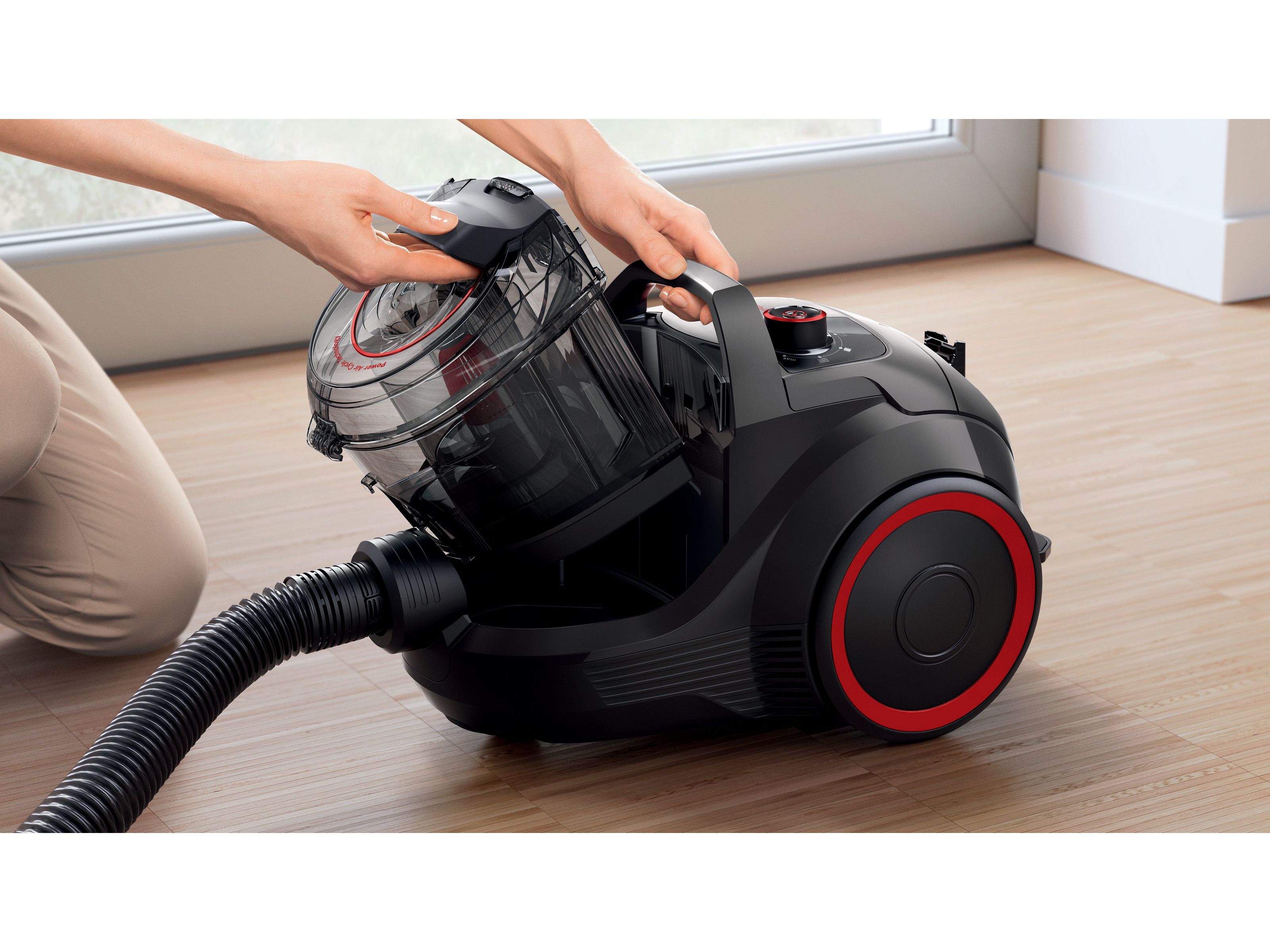 ASPIRADOR SEM SACO BOSCH BGC21POW1 PROPOWER PRETO