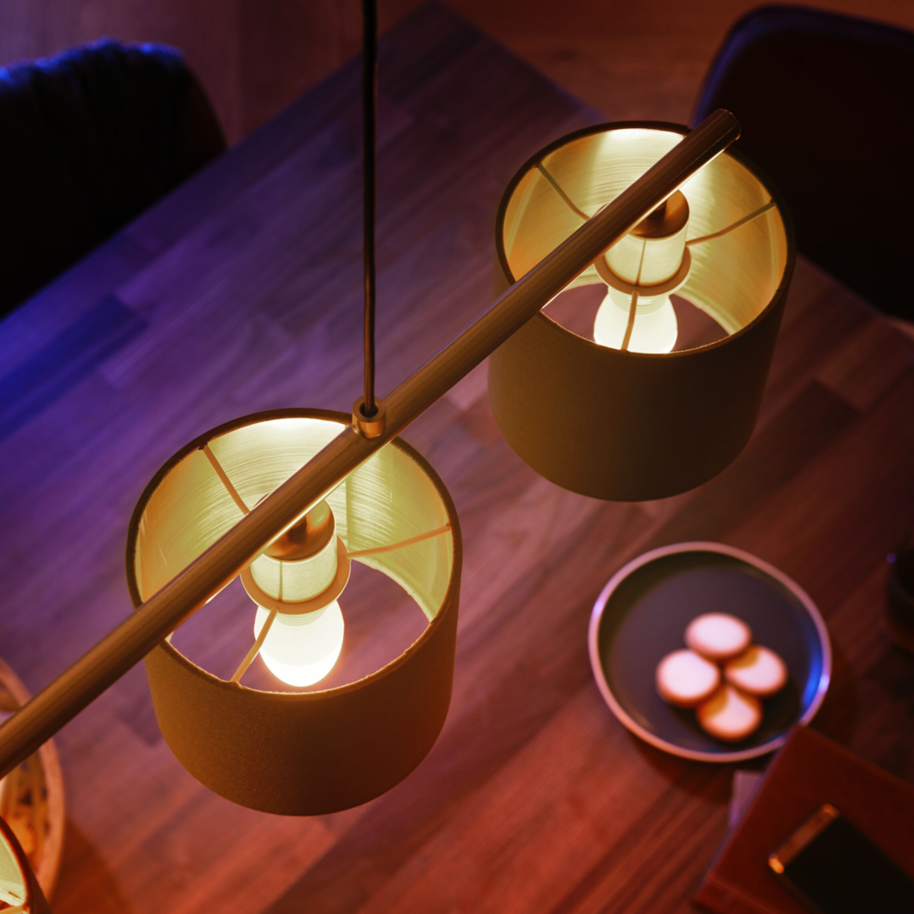 Philips Hue White Smart LED-pære E14 470 lm 1-pk.