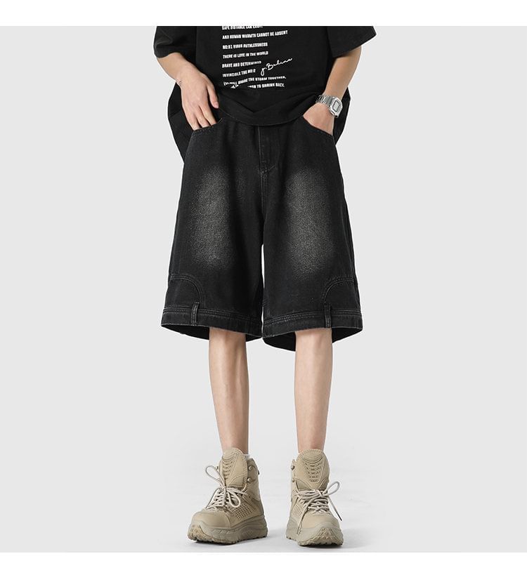 Vernanah - Mid Rise Applique Washed Denim Shorts
