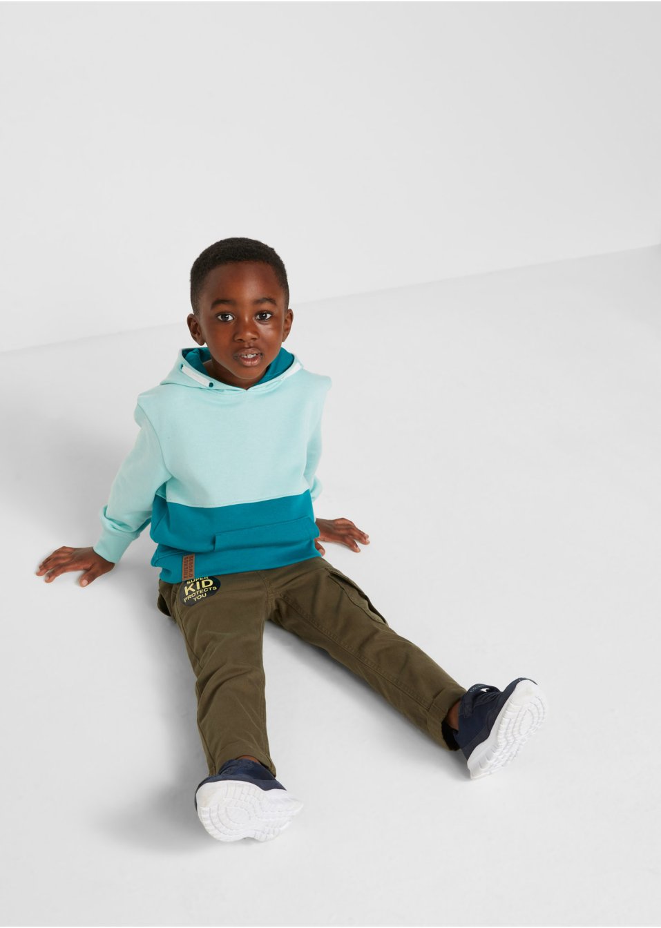 Sweat-shirt à capuche garçon