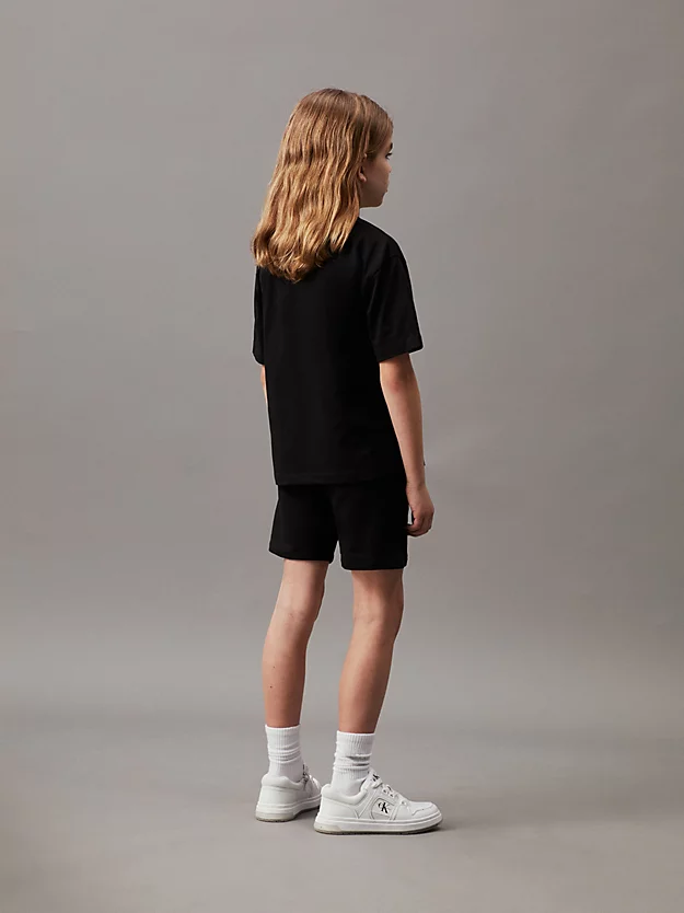 Conjunto infantil de camiseta e shorts