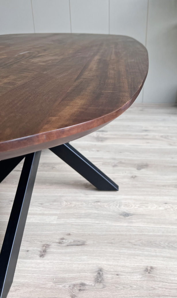Eettafel Mango walnoot Deens ovaal 200x100cm met spinpoot