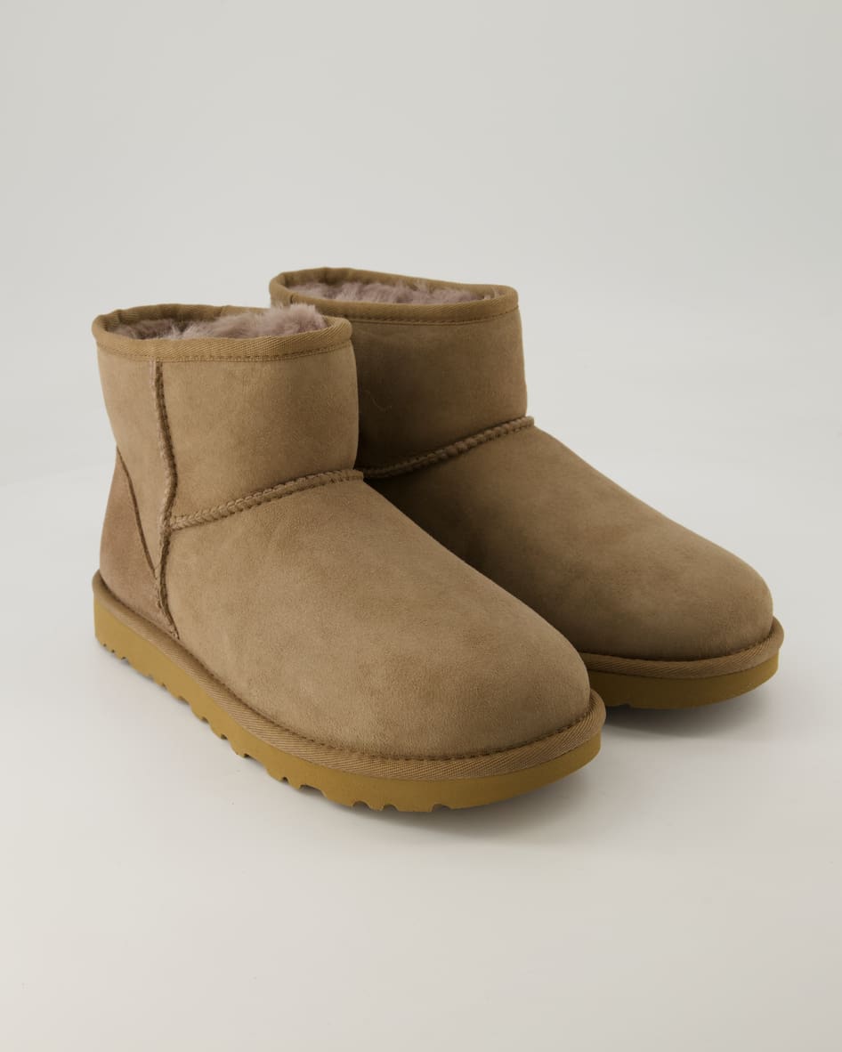 UGG Classic Mini Winterschuhe in Beige