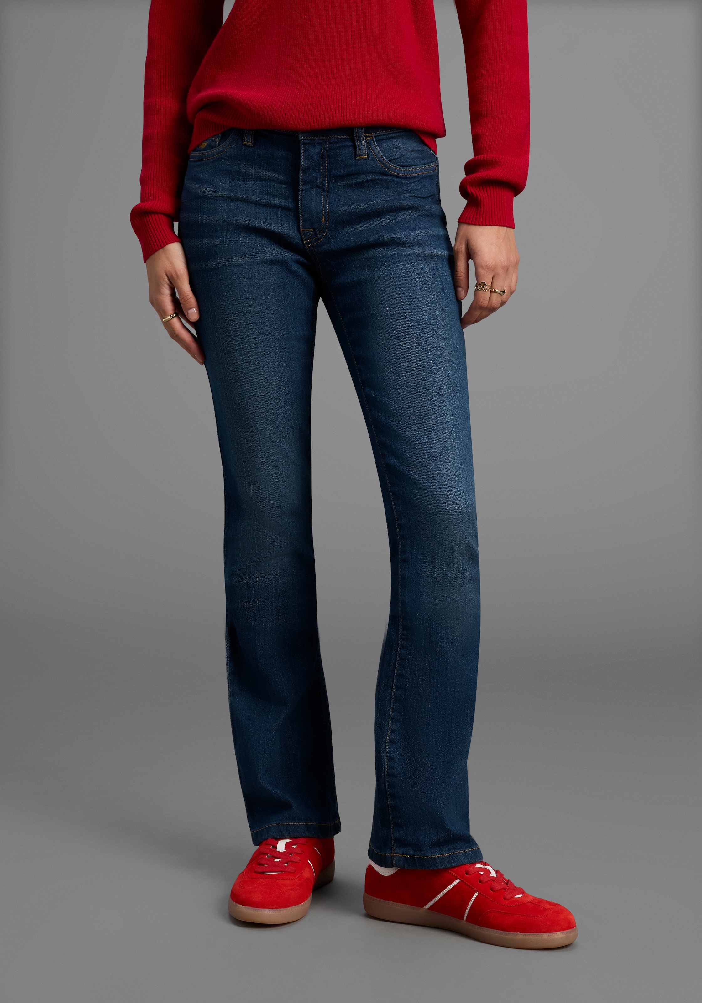 Arizona Bootcut-Jeans »Baby-Boot«, normale Leibhöhe,  Bootcut,  mit Coinpocket,  mit Eingrifftaschen