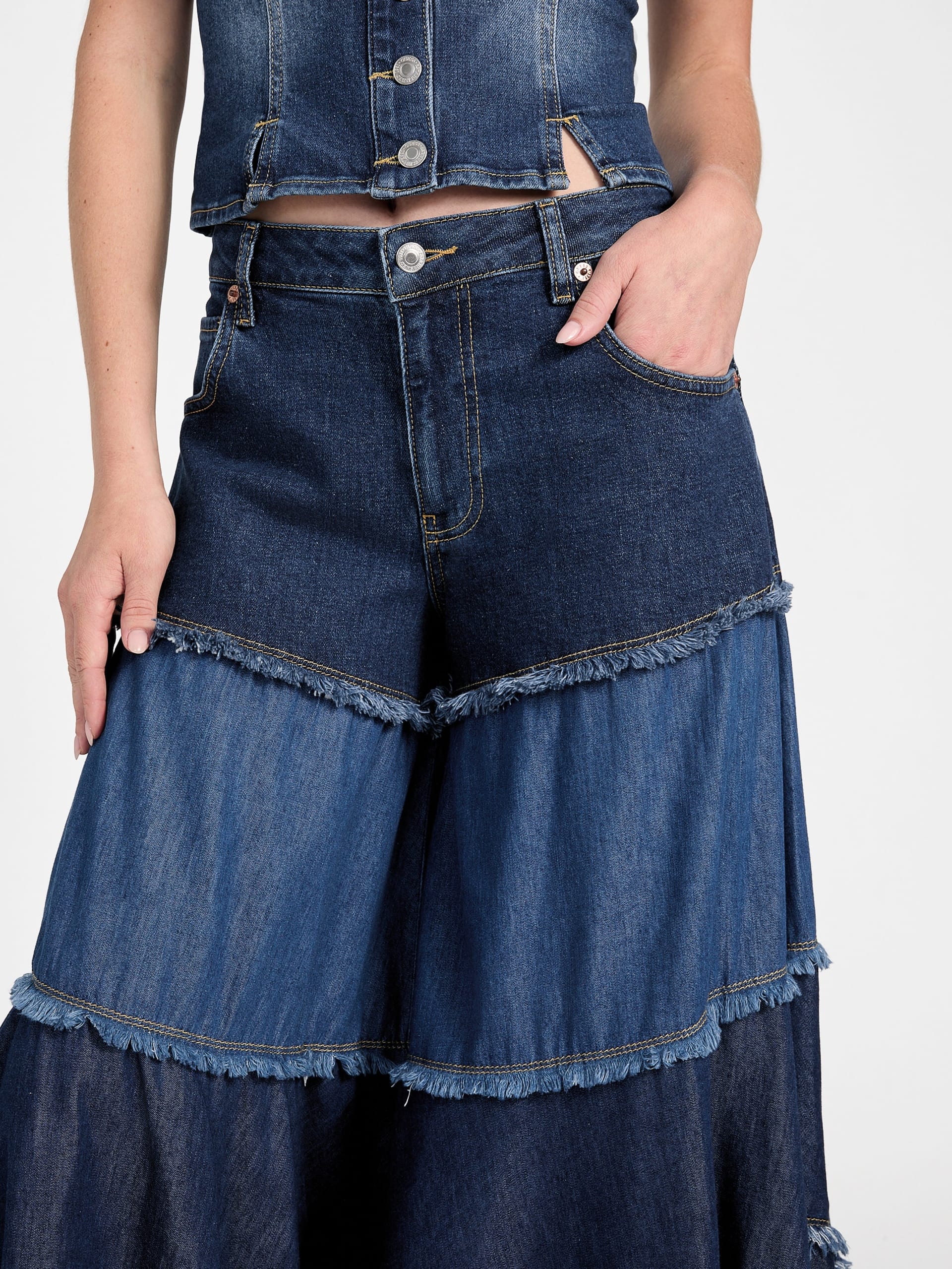 Calça jeans Escape com patchwork em camadas e pernas largas