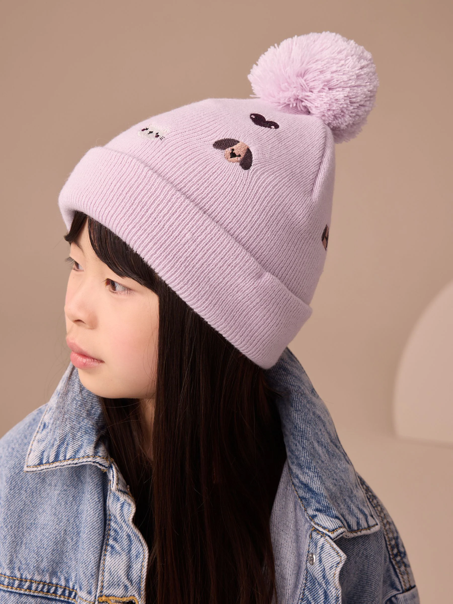 Huisdieren - Geborduurde Beanie-muts met pompon (3mnd-10jr)
