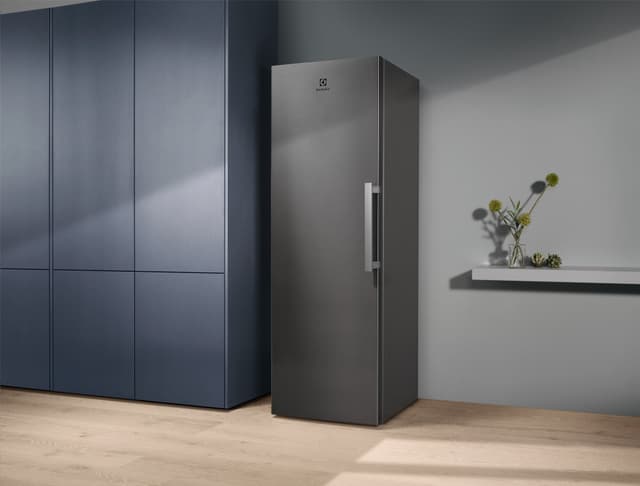 Electolux Fryser LUT5NE28U2 (Stål)