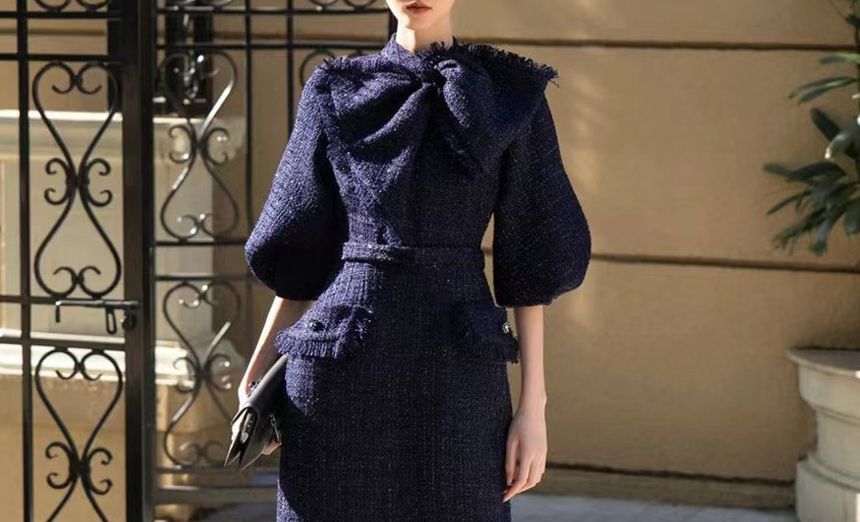 Alberlino - Midi-jurk met strik en elleboogmouwen van tweed