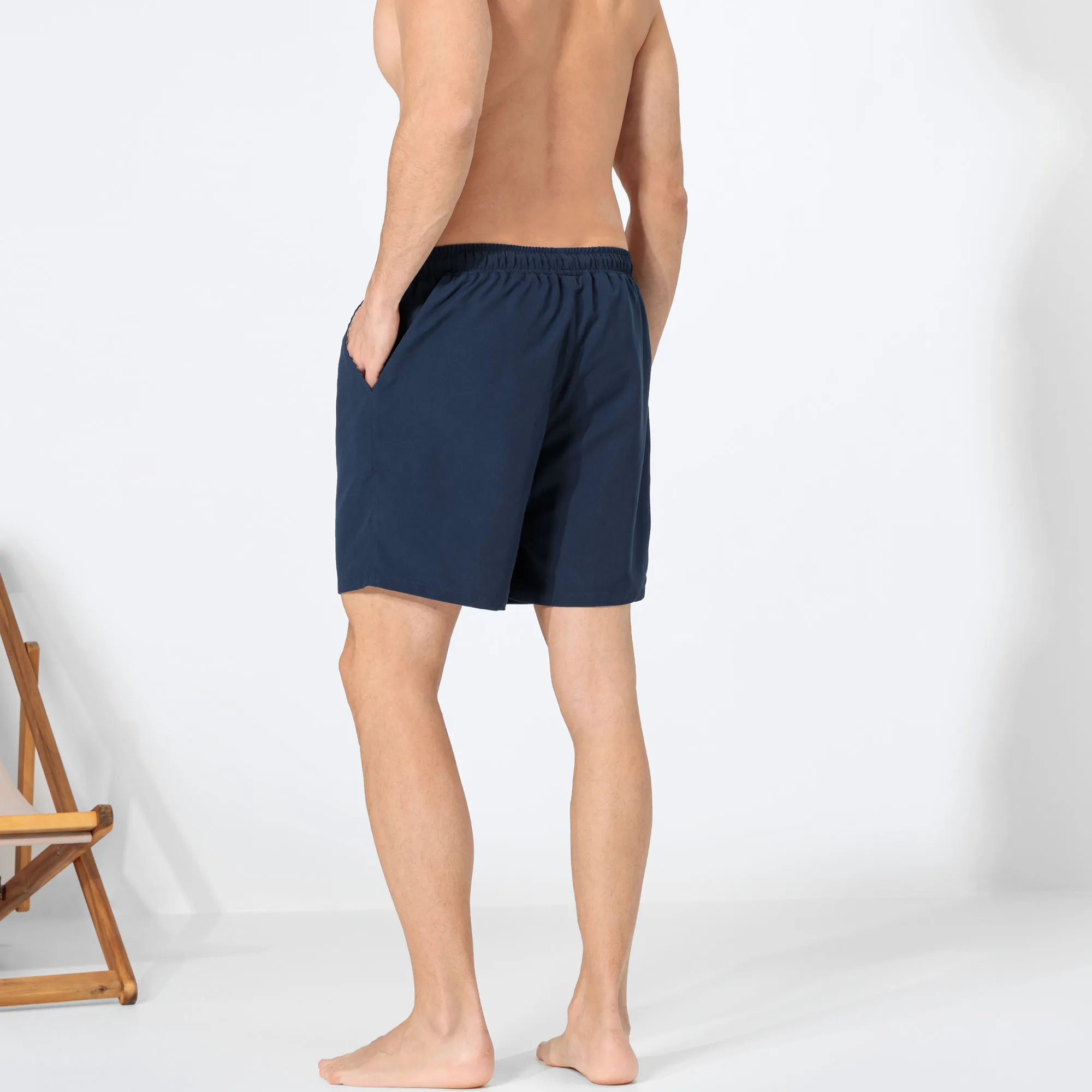 Herren-Badeshorts mit Kordeln am Bund