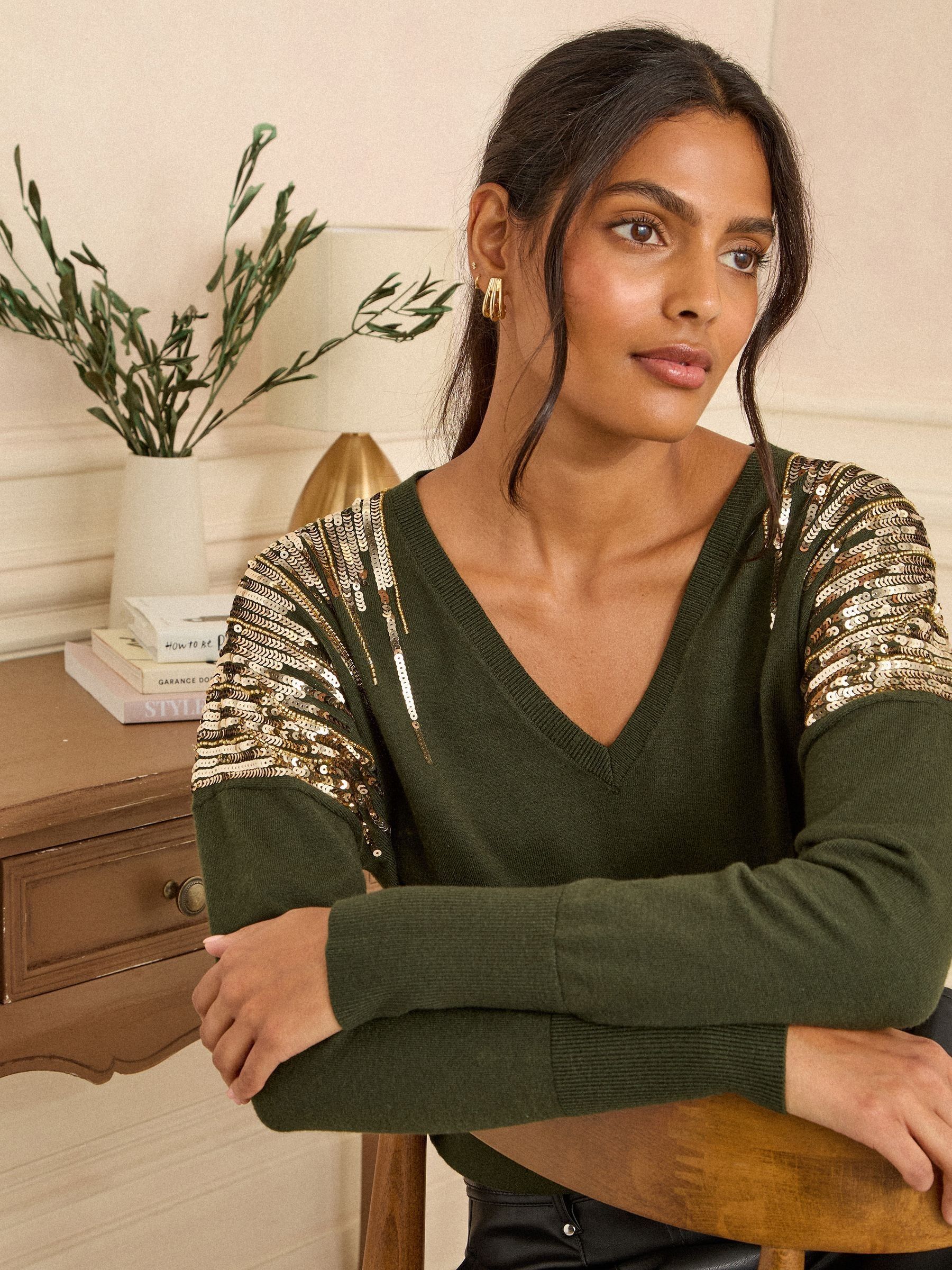 Kakigroen - Love & Roses Sequin V-Neck Knitted Jumper