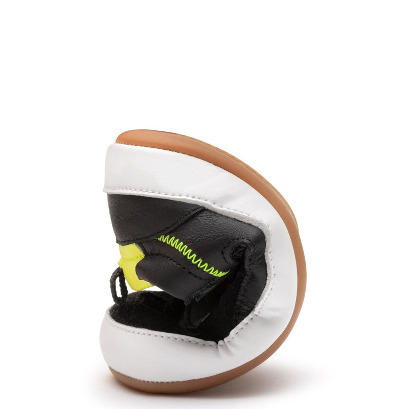 Tip Toey Joey Tip Toey Joey Primeiros Sneakers Step Black Amarelo Neon