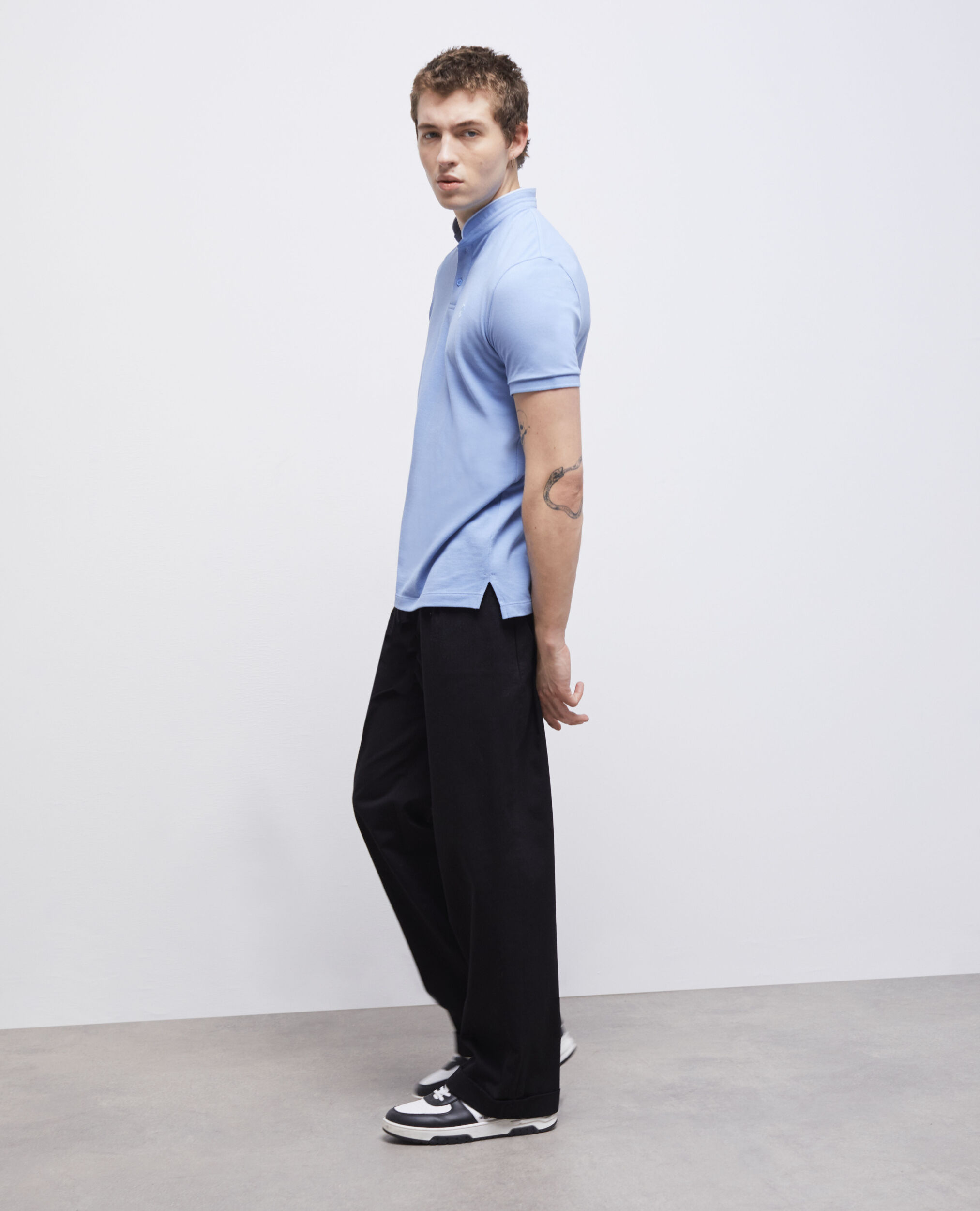 Polo col officier bleu