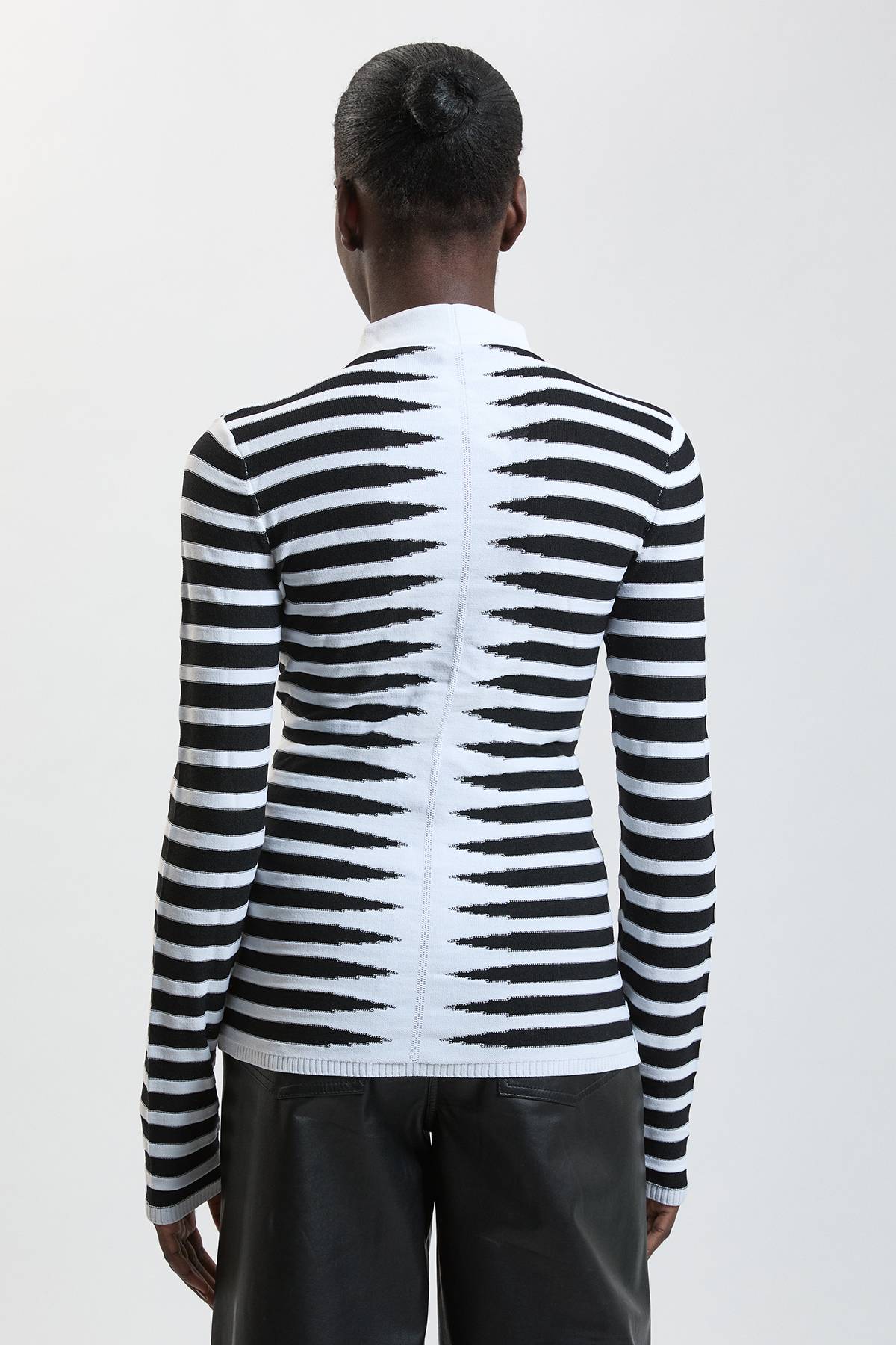 KarenMillen Haut En Maille De Viscose Texturée À Motif Géométrique Avec Fentes Aux Poignets