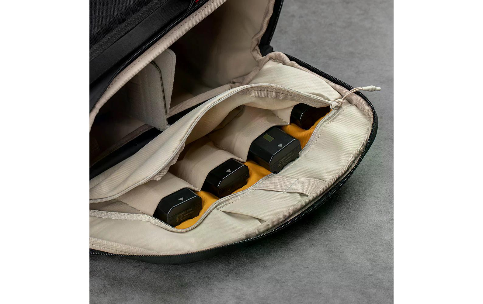 Fotorucksack OneGo Air 25L<br>Leichter und stabiler Fotorucksack
