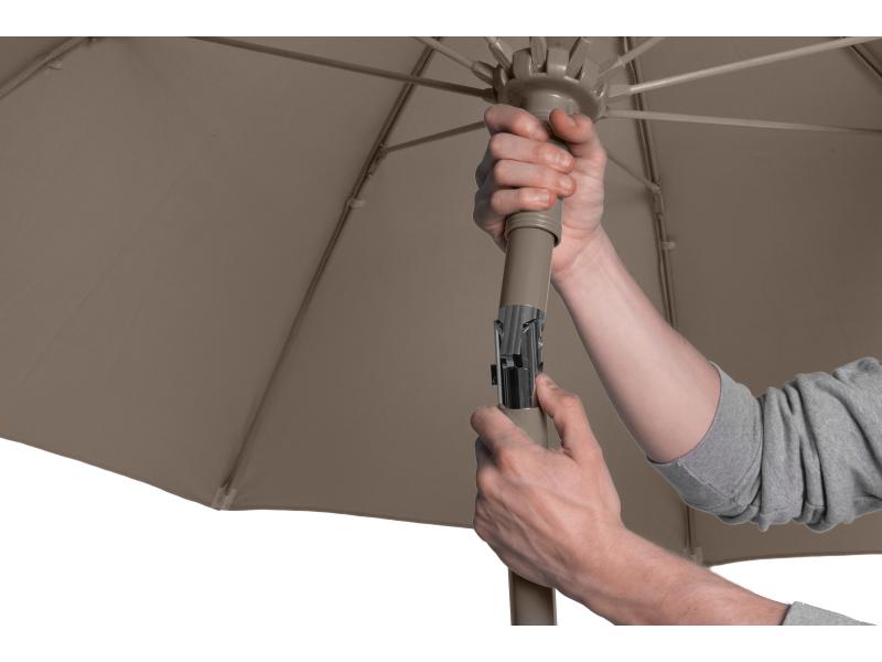 COCON Sonnenschirm TR-004, Ø 270 cm, Push-up, Taupe Must-Have an heissen Sommertagen