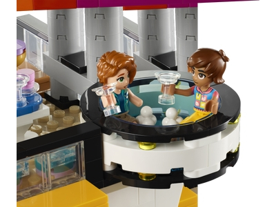 LEGO Andrea's futuristische villa (42639)