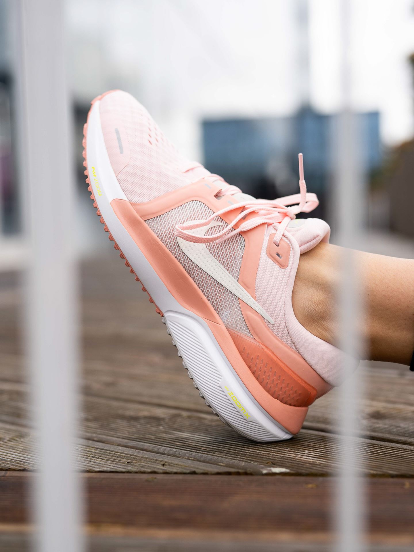 Air Zoom Vomero 16