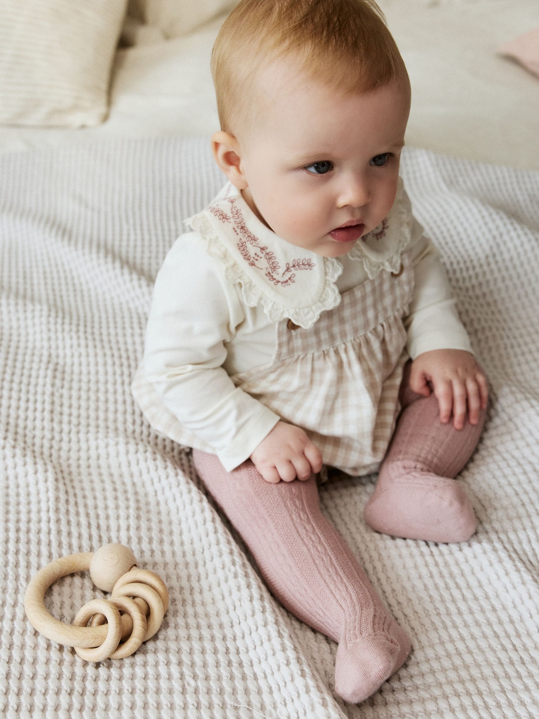 Roze - Rompertje met lange mouwen, bodysuit, vest en panty 4 -delige set (0maanden -2jaar)