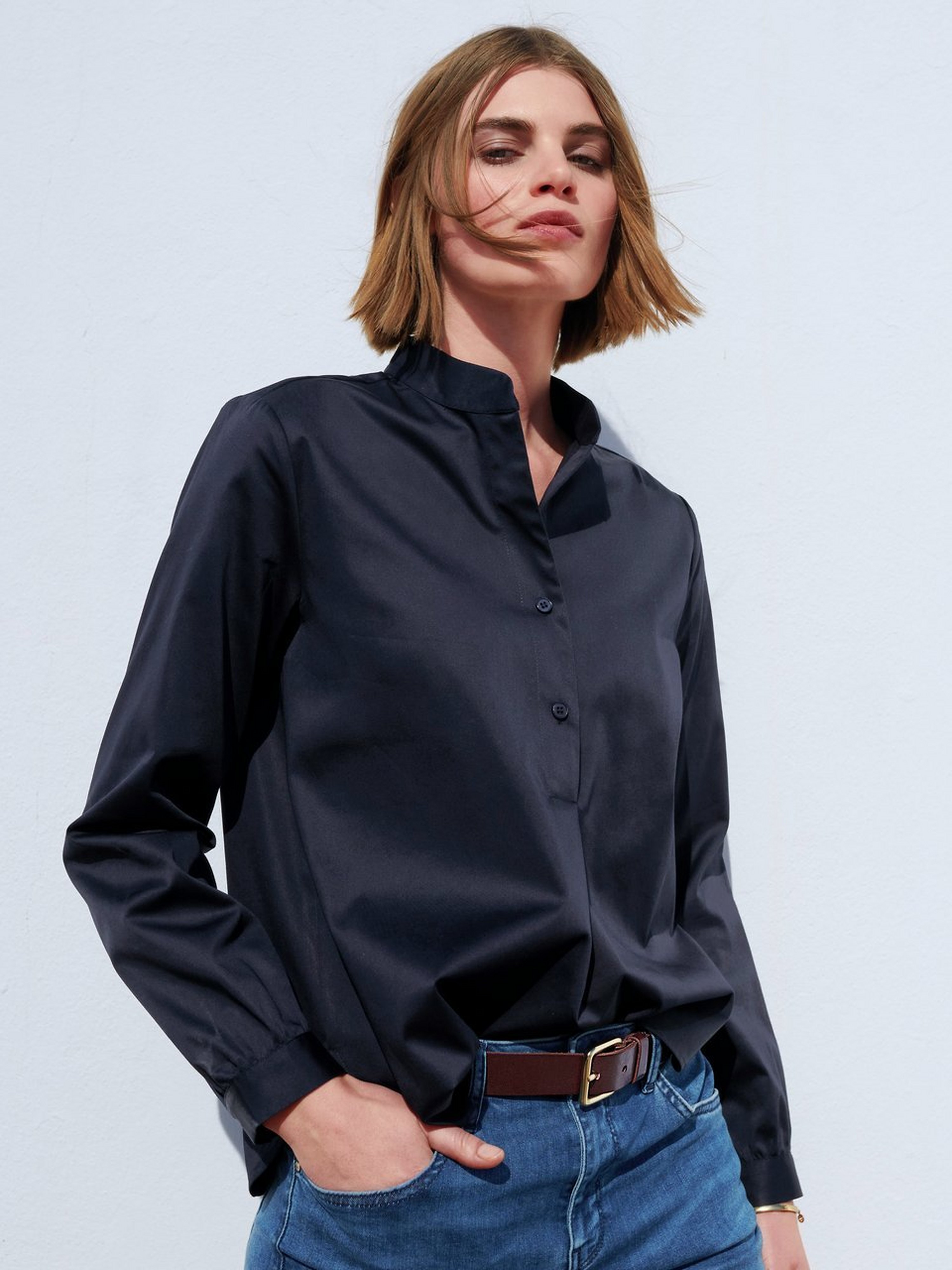 Bluse mit Stehkragen
