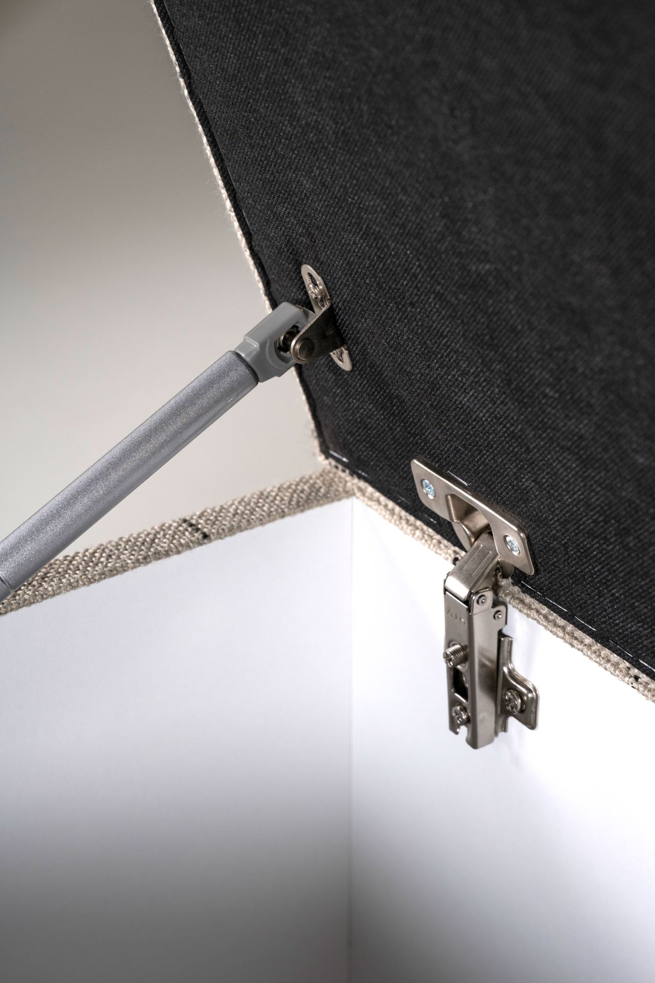 Sengebenk multi svart - 145x46x47 cm
