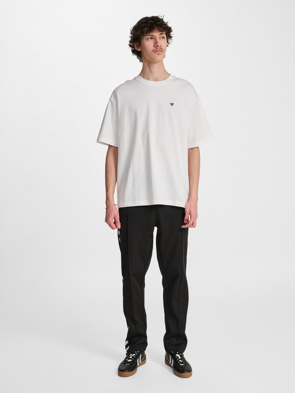 hmlLOOSE T-SHIRT BEE S/S