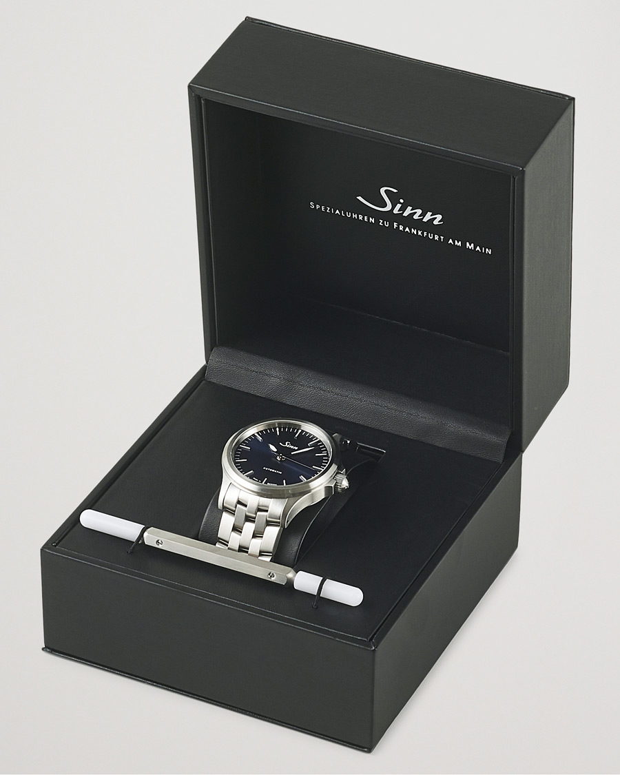 Sinn 556 Stainless Steel Watch 38,5mm Blue