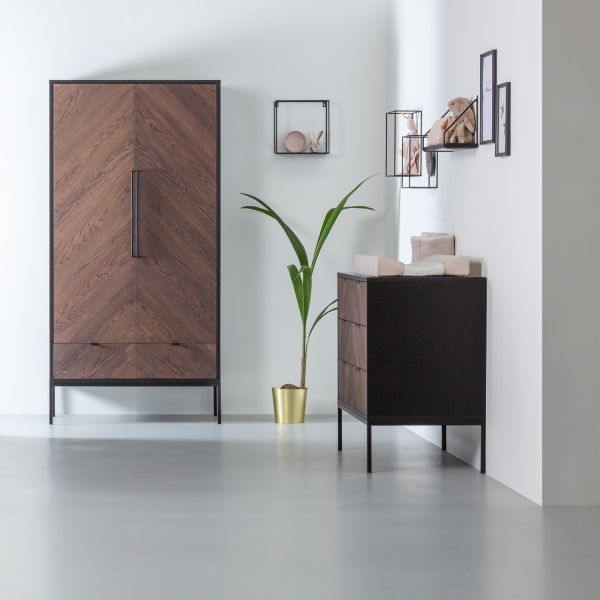 Kidsmill Vince Babykamer Black / Walnut | Bed 60 x 120 cm   Commode Breed   Kast