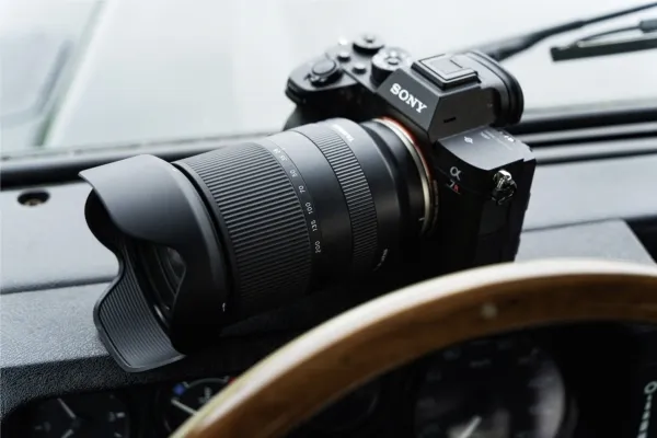 Tamron A071 - Zoomobjektiv - 28 mm - 200 mm - f/2.8-5.6 DI III RXD - Sony E-mount - for Sony Cinema Line; a VLOGCAM; a1; a1 II; a6700; a7 IV; a7C; a7C II; a7CR; a7R V; a9 III