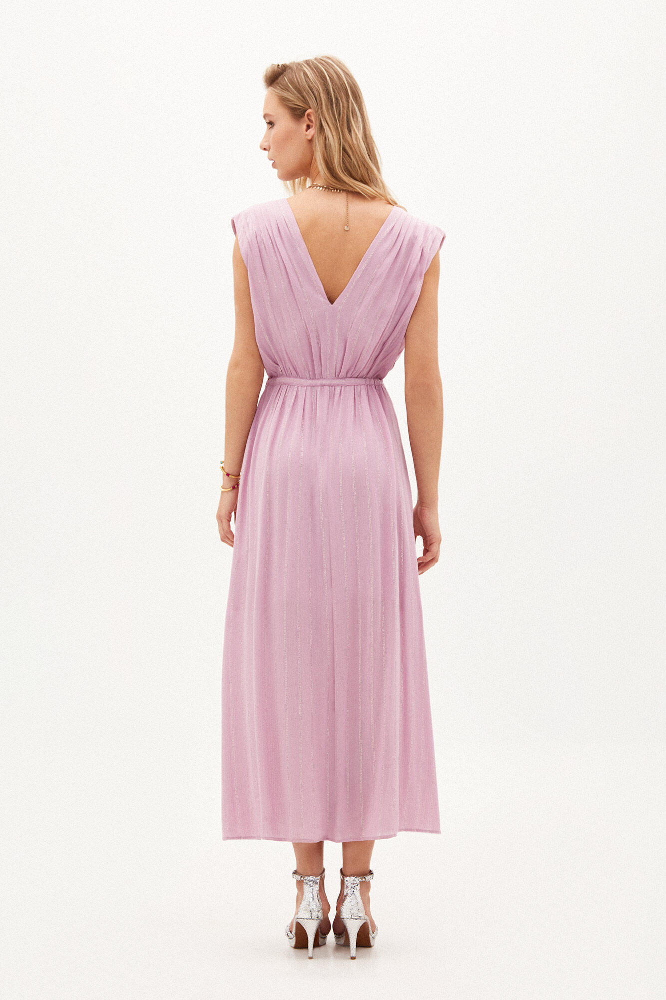 Leandra. Vestido midi com lurex - Rosa