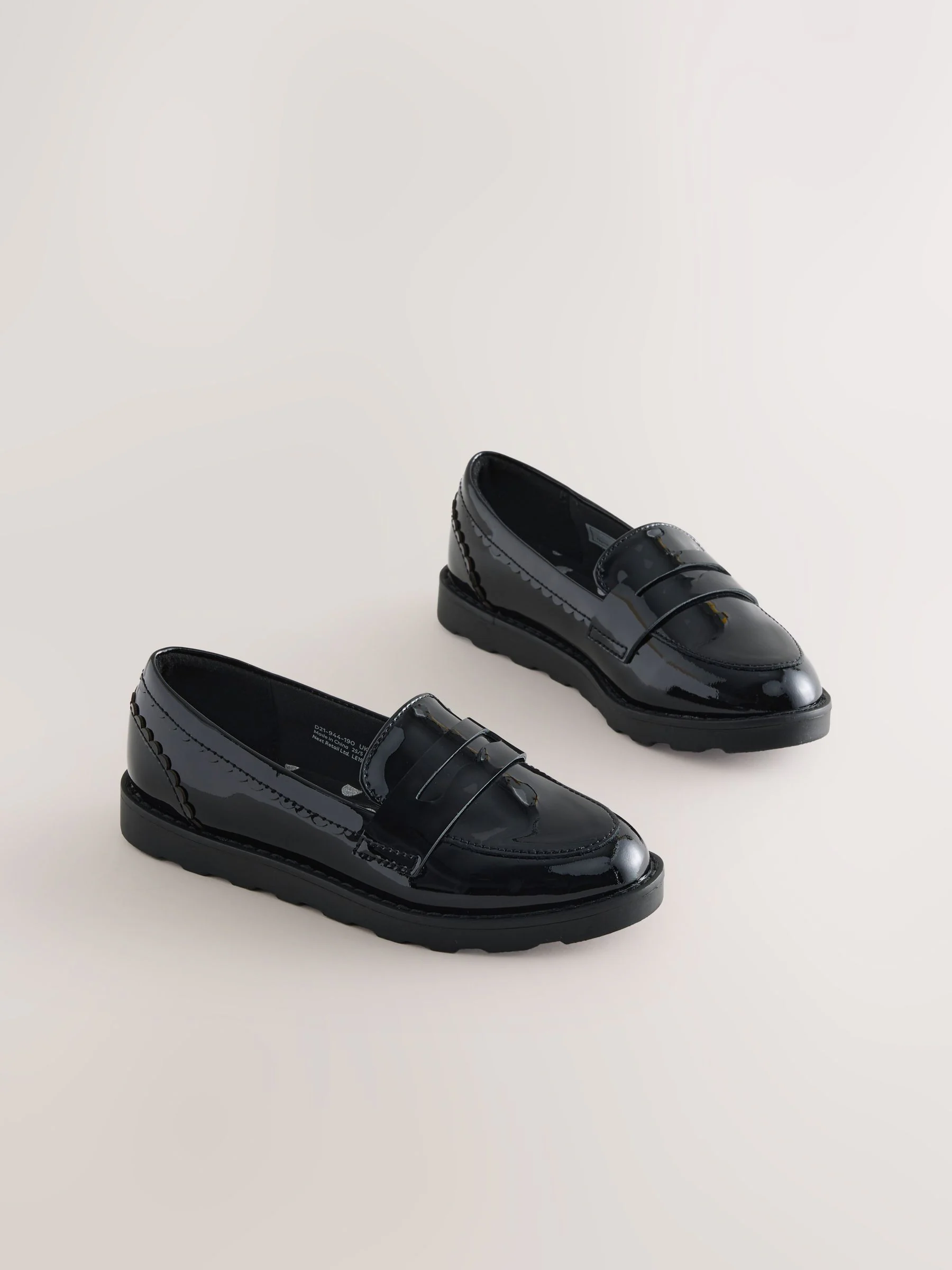 Zwart lak - Leren school-loafers met dunne zool