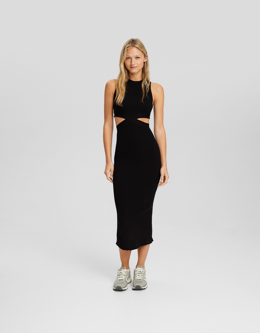 Vestido midi de tricô com recortes