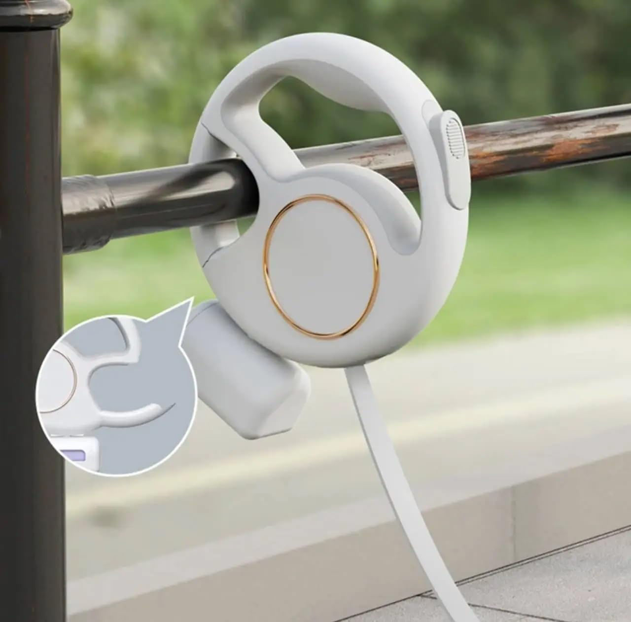 (3m) Einziehbare Hunde Leine mit Taschenlampe USB Rollleine inkl. LED Beleuchtung / Kotbeutel Spender / Karabiner Griff - Weiss