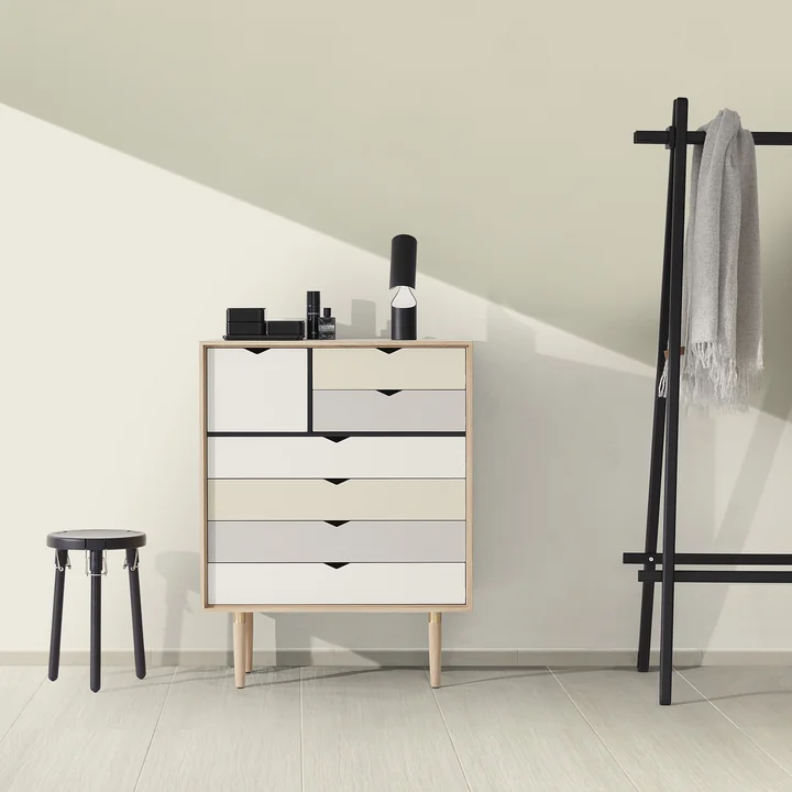 Andersen Furniture - S8 Kommode, Eiche geseift / Fronten weiss