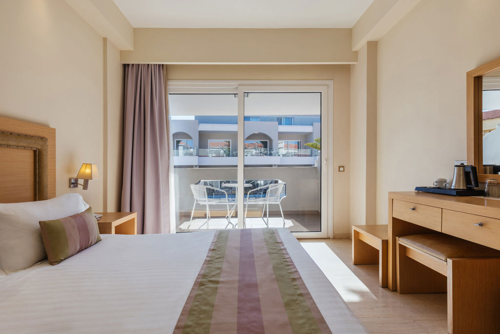 Alexandra Beach Resort & Spa All Inclusive - Hotel