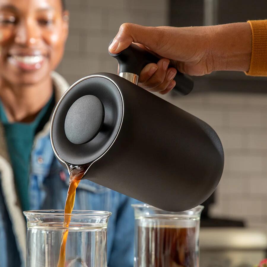 Fellow  Clara French Press stempelkande, Matte Black - 709ml