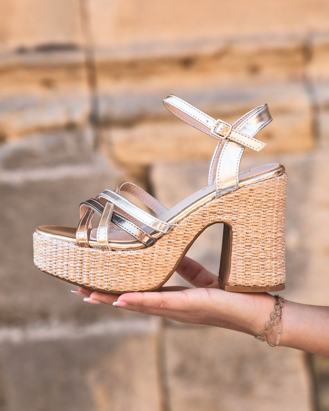 Sandale femme talon carré doré - Nadège