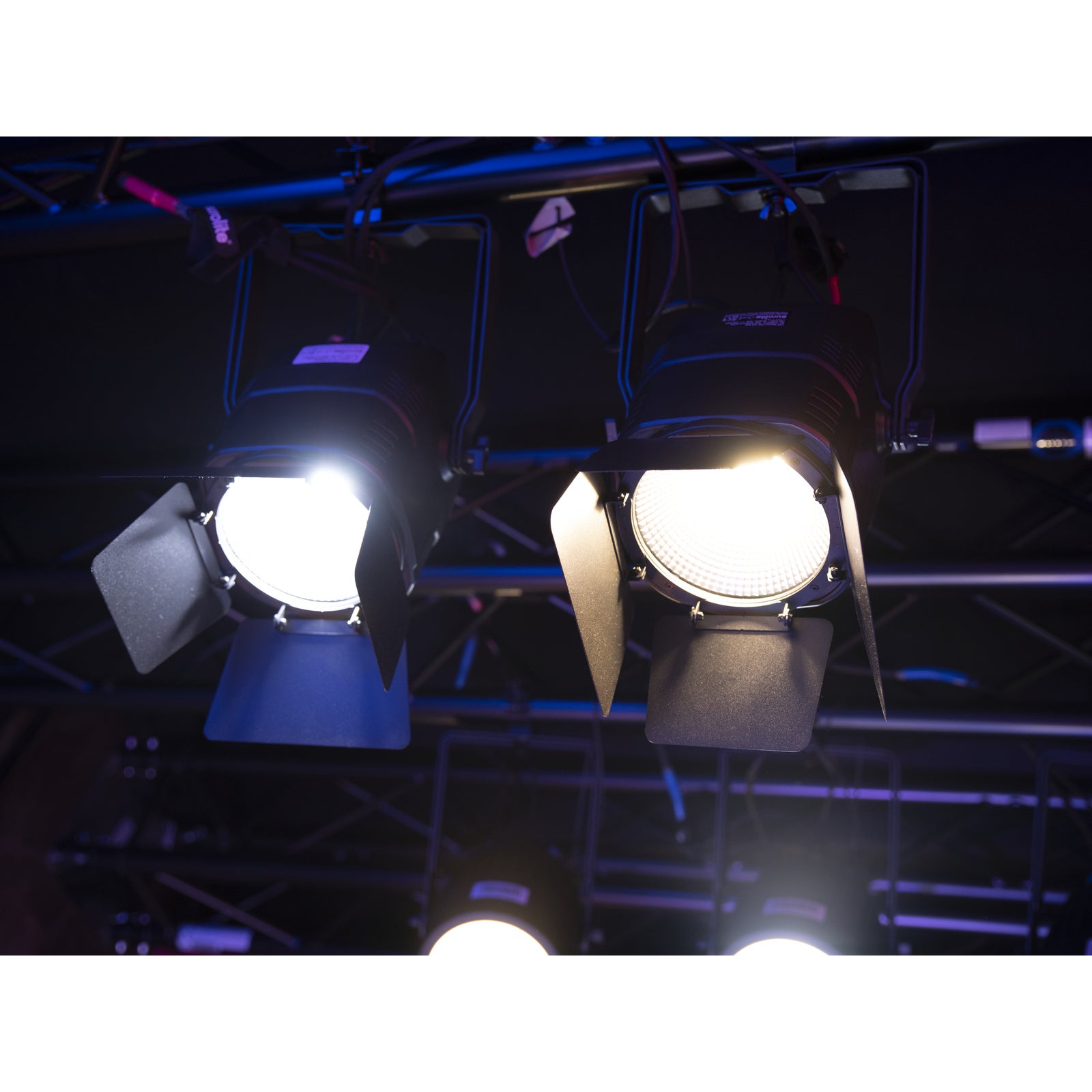 Eurolite LED Theatre COB 100 WW theaterspot
