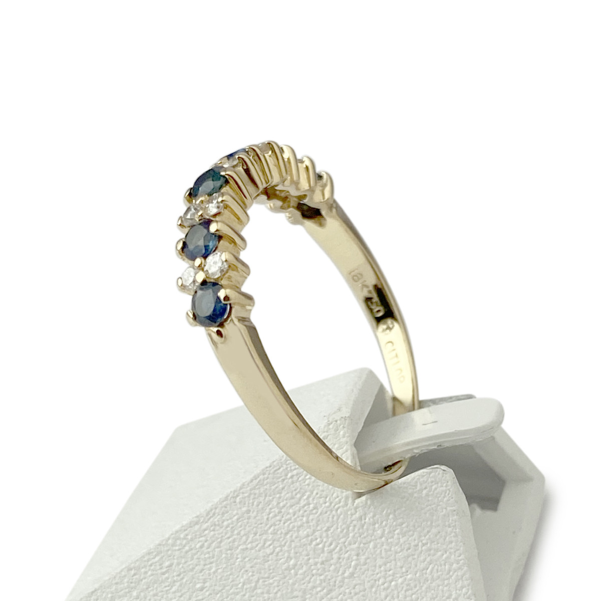 Bague d'occasion or 750 jaune diamants saphirs
