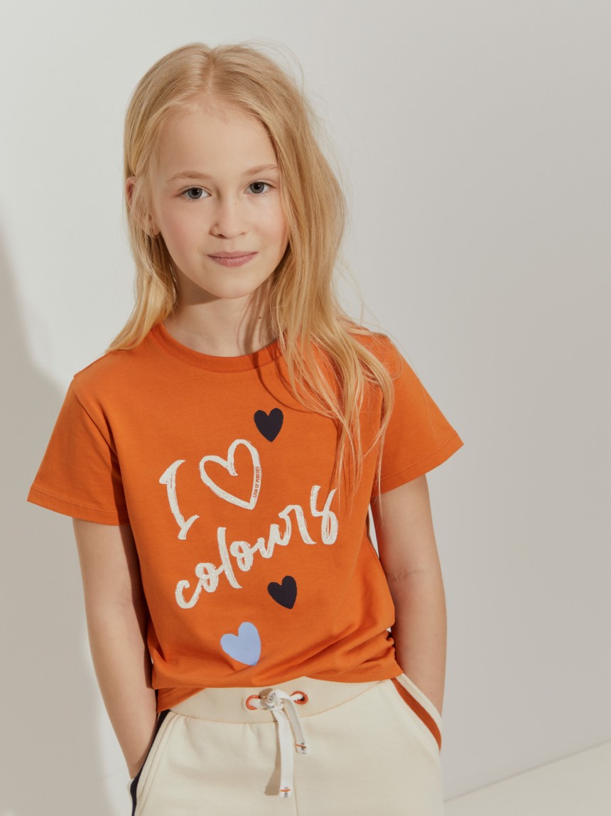 T-shirt manga curta com estampado